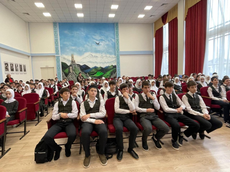 «Употребление наркотиков и психотропных веществ. Уголовная и административная ответственность», «Противодействие терроризму и экстремизму"..